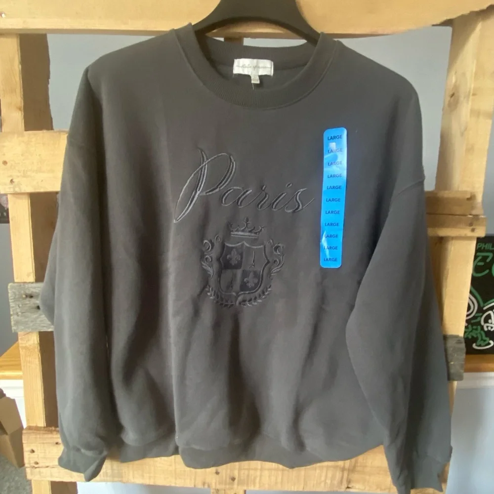 Paris Embroidered Women’s Sweatshirt - Mocha L- XL - Picture 2 of 3